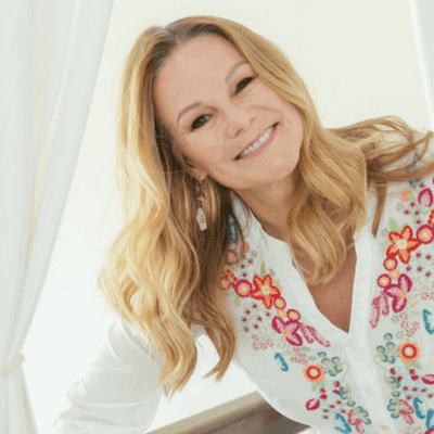 Chaille DeFaria banner image